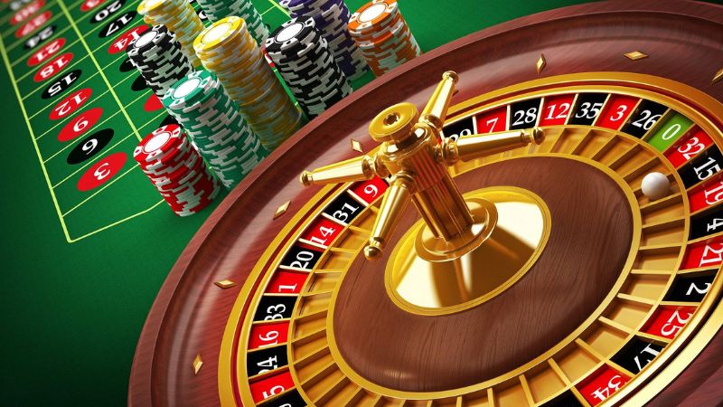 What is an overview of roulette?