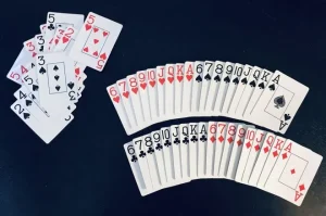 How to Play Short Deck Poker